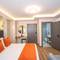 Отель Robin Hotel