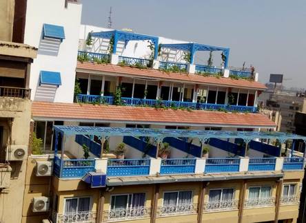 Отель Almadiafa