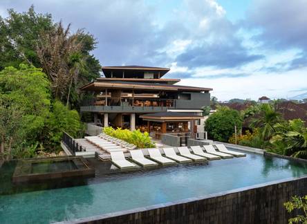 Отель Alaya Suites Ubud