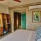 Отель Beach Hotel Dhigurah