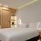 Отель Parkside Boutique Serviced Apartments