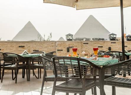 Отель Night Pyramids Inn