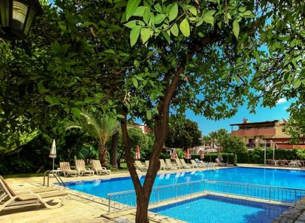 Отель La Muer City Hotel