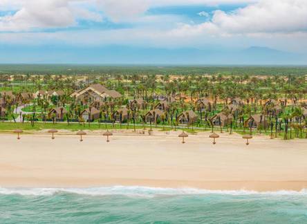 Отель CaraBeach Retreat Cam Ranh