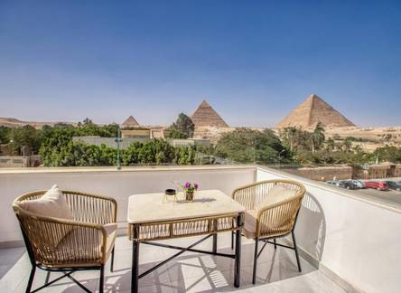 Отель Shadow Pyramids View Inn