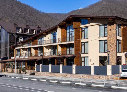 Отель MontChalet by Stellar Hotels