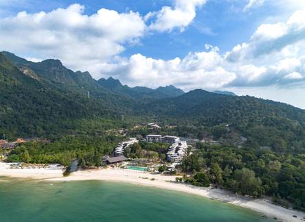 Отель Hilton Burau Bay Langkawi Resort