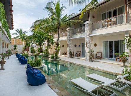 Отель The Beach House Resort