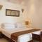 Отель The Beach House Resort