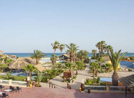 Отель Hawai Beach Club