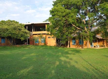 Отель Back Of Beyond - Wellness Retreat