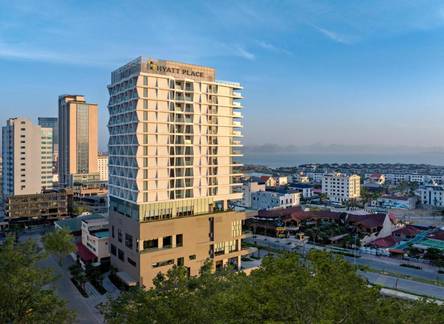 Отель Hyatt Place Ha Long Bay, Bai Chay