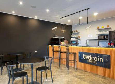 Отель Bedcoin Hostel