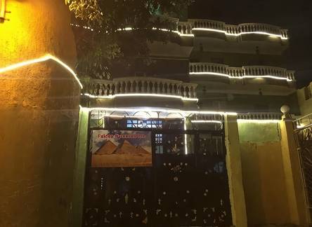 Отель Falcon pyramids inn