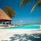 Отель 1Zi Beachfront Resort