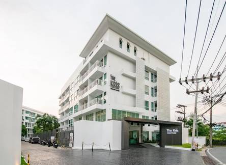 Отель The Kris Resort Hotel