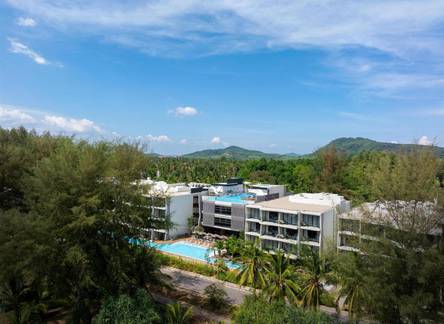 Отель Radisson Blu Resort Phuket Mai Khao Beach