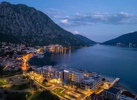 Отель Movenpick Hotel & Residences Teuta Kotor Bay