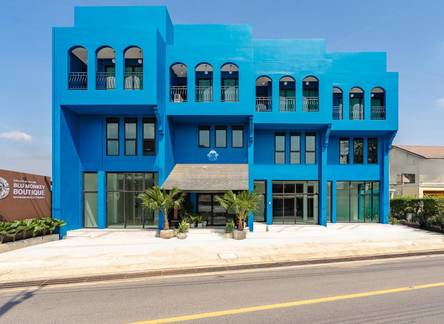 Отель Blu Monkey Boutique Naiharn Beach