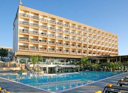 Отель Crowne Plaza Limassol