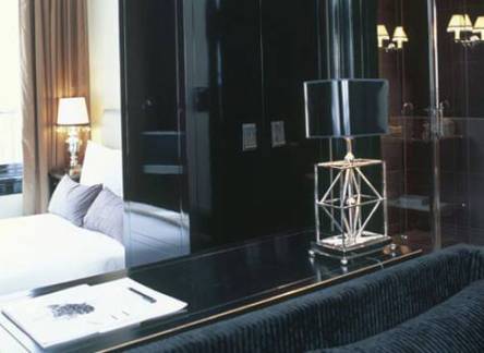 Отель The College Hotel