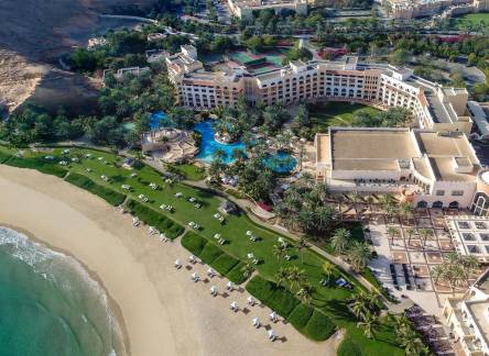 Отель Shangri - La Barr Al Jissah Resort & Spa