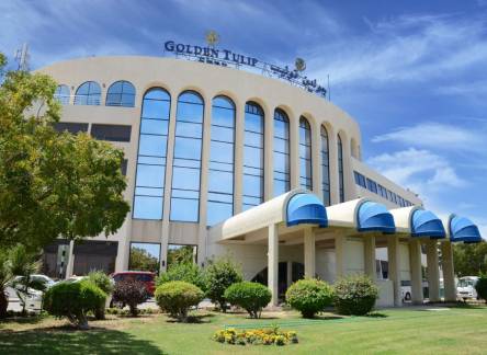 Отель Golden Tulip Seeb