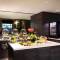Отель Rendezvous Hotel Singapore