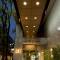 Отель Hotel Sunlite Shinjuku
