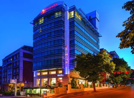 Отель Ramada