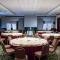 Отель Embassy Suites