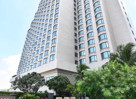 Отель Century Park Hotel