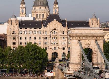 Отель Four Seasons Hotel Gresham Palace Budapest